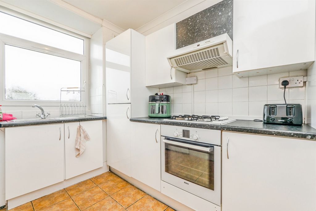 Additional image 9 of 2 bed flat for saleFairwood Road, Cardiff CF5