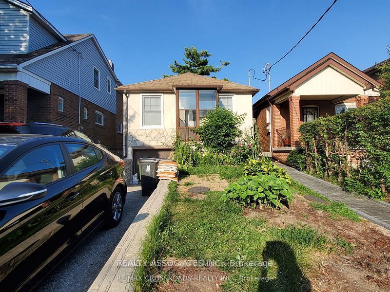 -Main-33 Branstone Road, Toronto, ON, M6E 4E3 photo 2