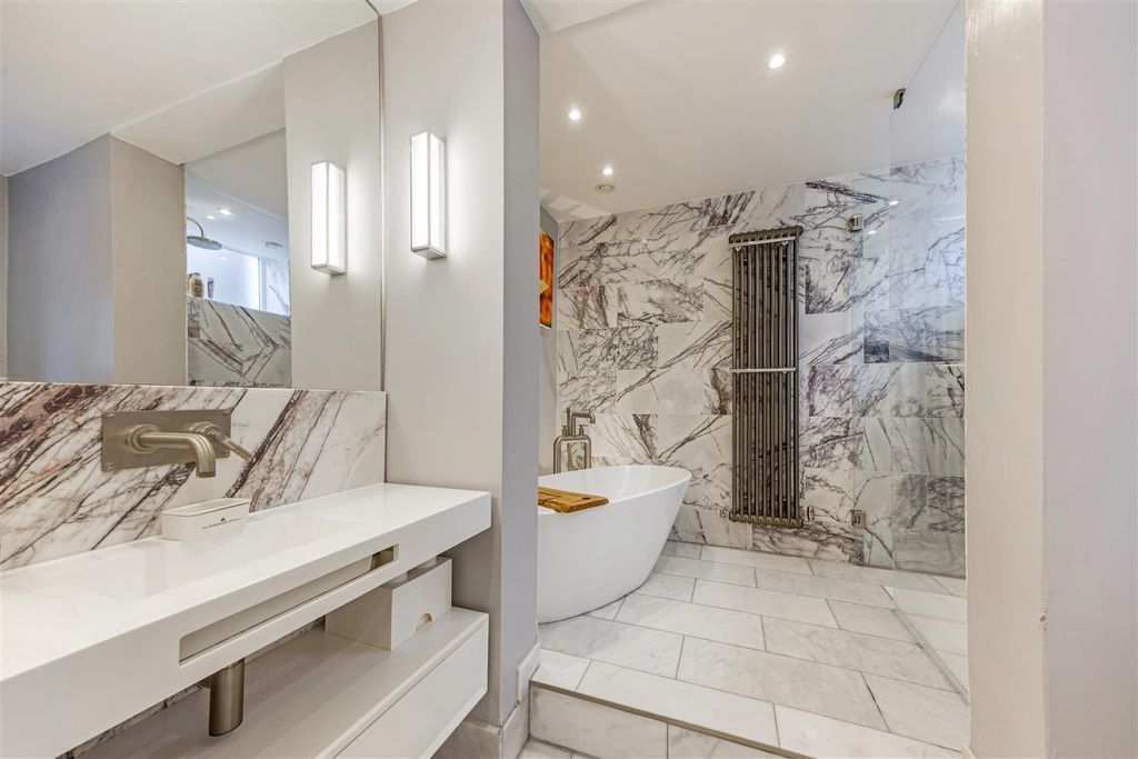 Additional image 9 of 2 bed flat for saleLansdown Road, Cheltenham GL51