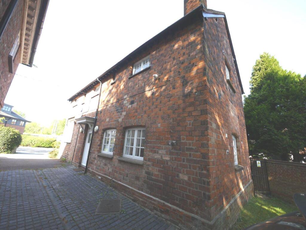 Additional image 29 of Great North Road, Hatfield