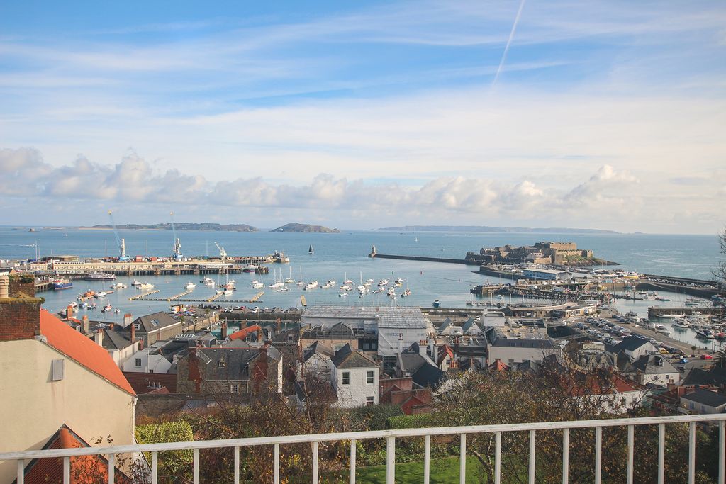 4 bed property for saleClifton, St Peter Port, Guernsey GY1