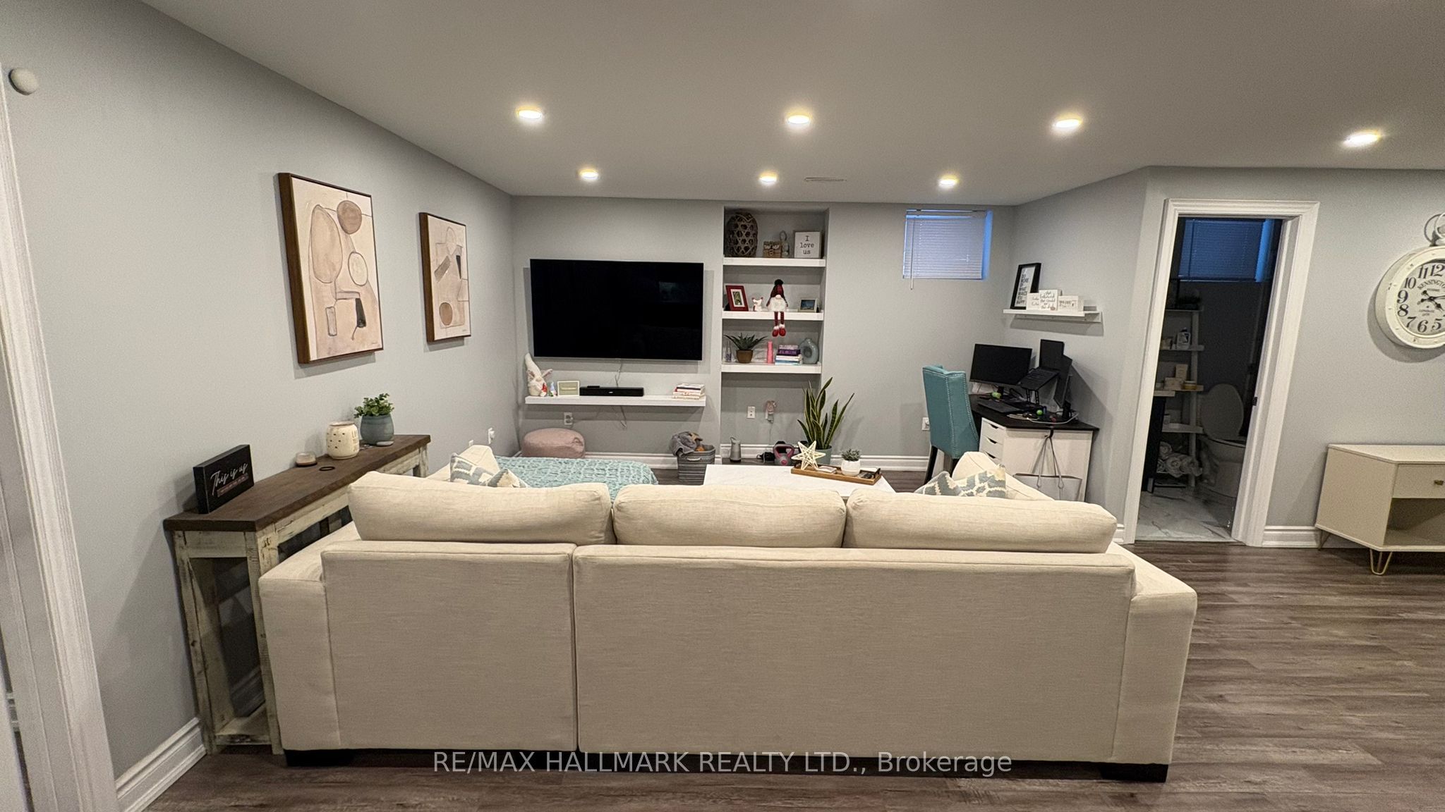 Lower-21 Ladder Cres Crescent, East Gwillimbury, ON, L0G 1V7