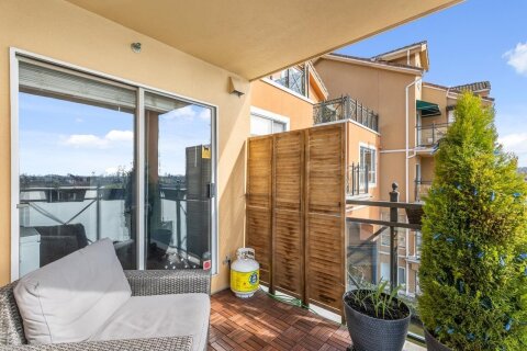 Additional image 8 of 312-6 Renaissance Square, New Westminster, BC, V3M 6N8