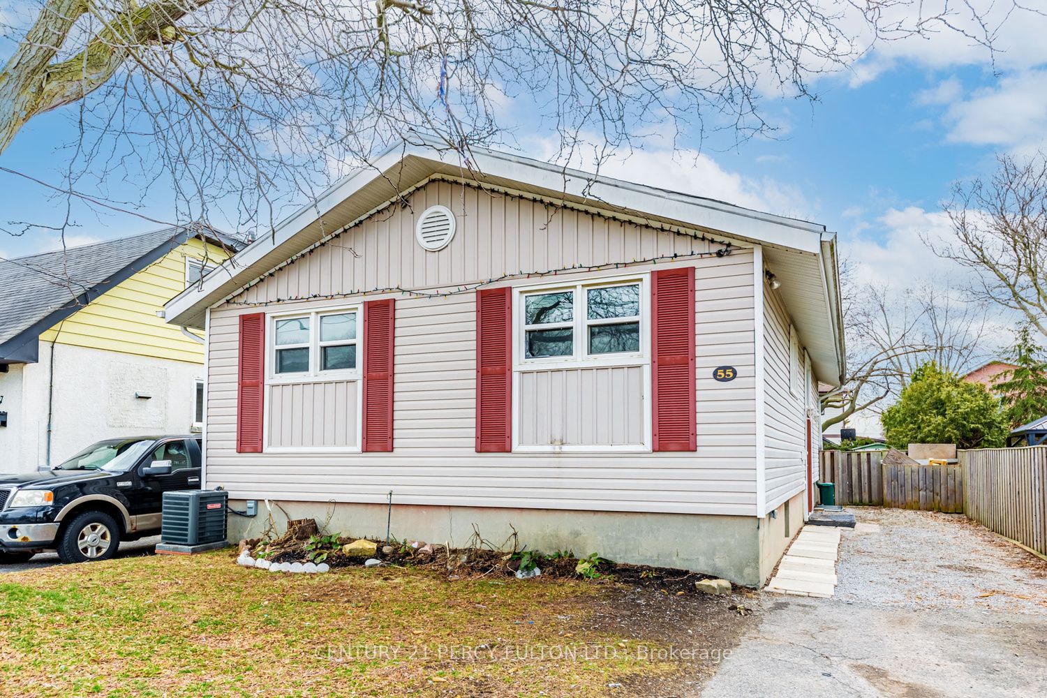 55 Glovers Road E, Oshawa, ON, L1G 3Y1
