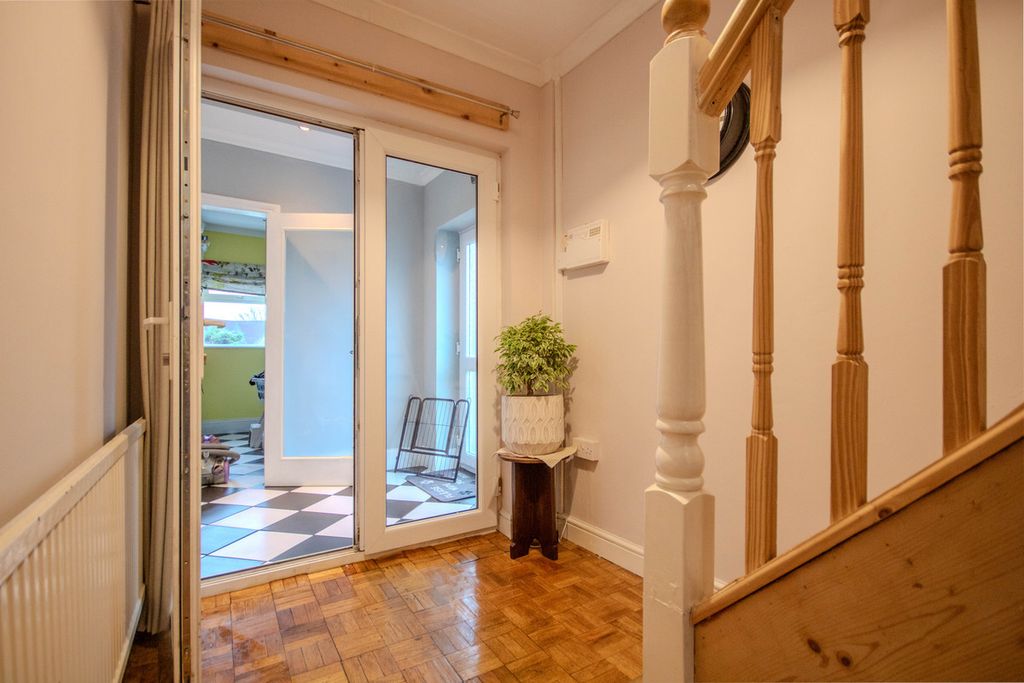 Additional image 8 of 4 bed semi-detached house for saleElgar Crescent, Cardiff CF3