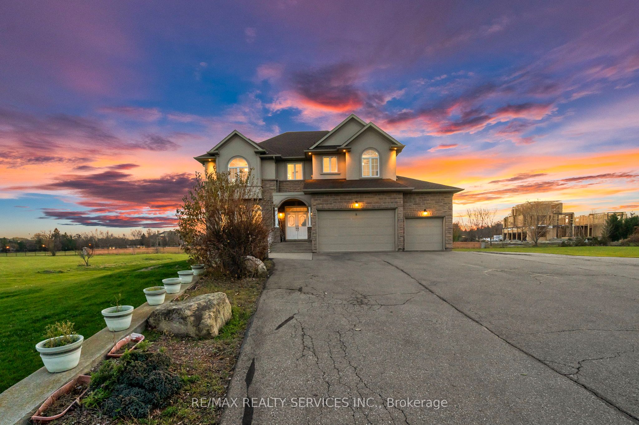 Additional image 2 of 5 Farina Drive, Brampton, ON, L6P 0E3