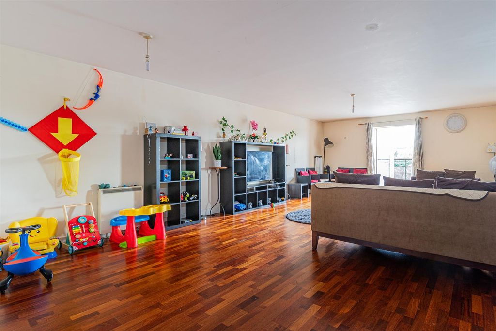Additional image 13 of 2 bed flat for saleHenke Court, Atlantic Wharf, Cardiff Bay CF10