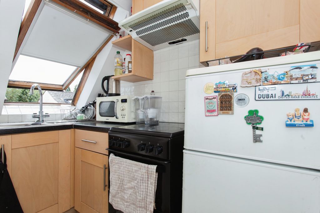 Additional image 6 of 2 bed flat for saleHigh Street, Chesterton, Cambridge, Cambridgeshire CB4