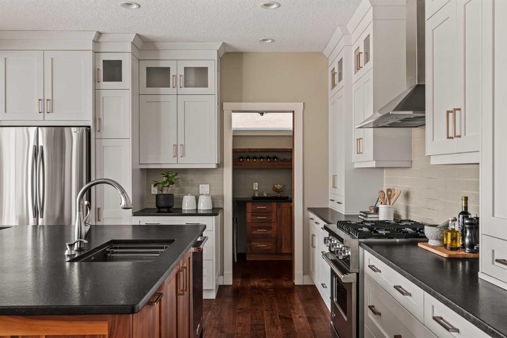 Additional image 6 of 10 Aspen Summit Green SW, Calgary, AB, T3H 0T6