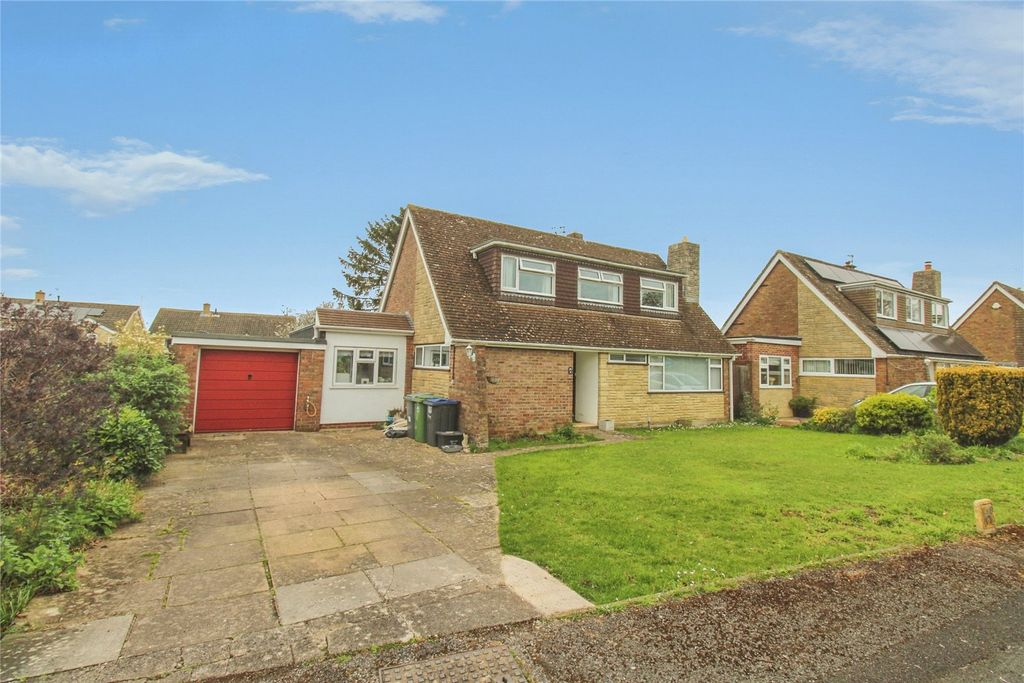 4 bed maisonette for saleRagleth Grove, Trowrbridge BA14