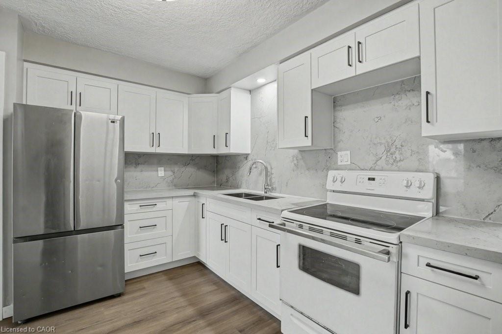Additional image 2 of 104 Ralgreen Crescent, Kitchener, ON, N2M 1T9