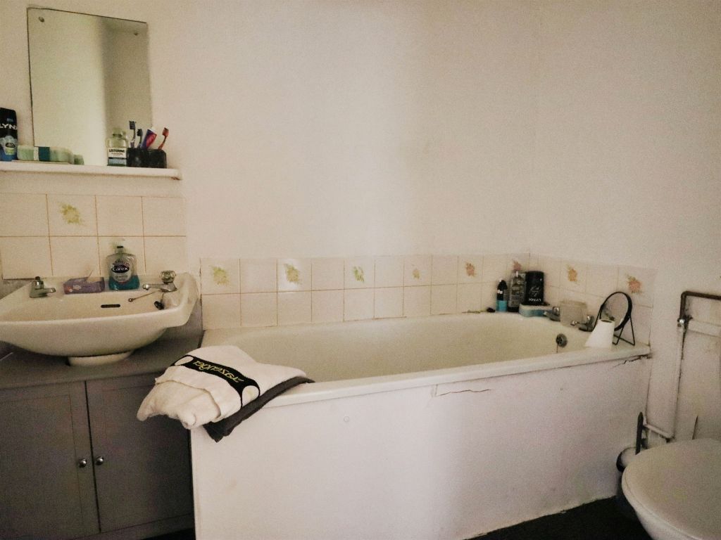 Additional image 8 of 2 bed flat for saleTidenham Road, Cardiff CF5