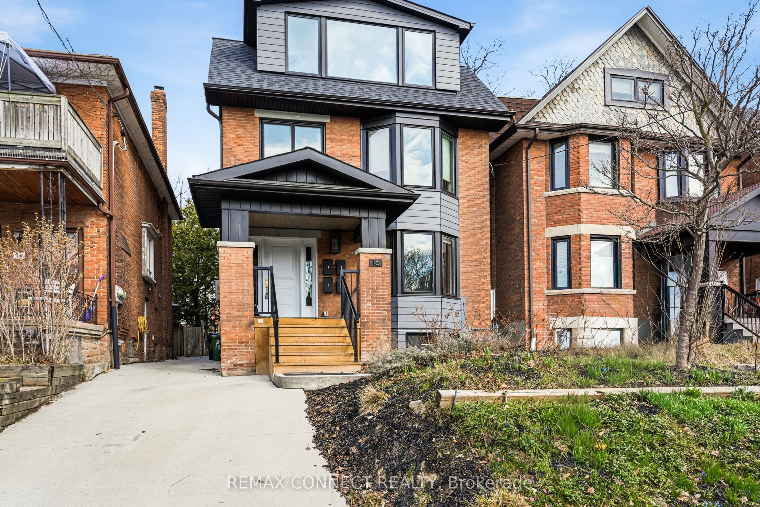 Lower-16 Rosemount Avenue, Toronto, ON, M6H 2M1