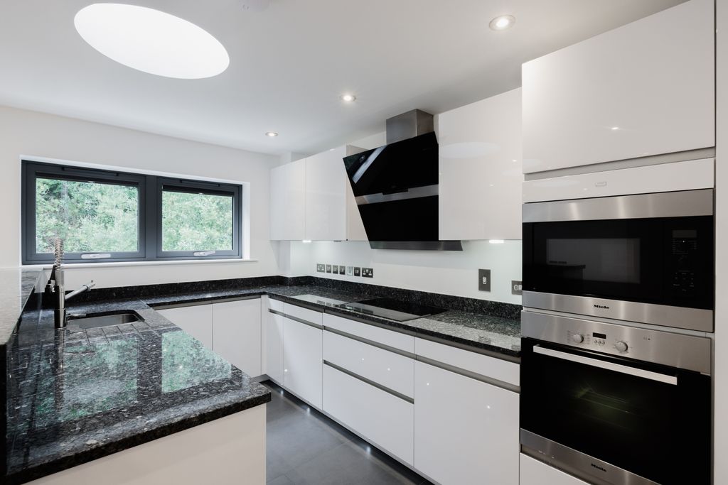 Additional image 14 of 1 bed flat for saleLa Rue De La Valeuse, St. Brelade, Jersey JE3