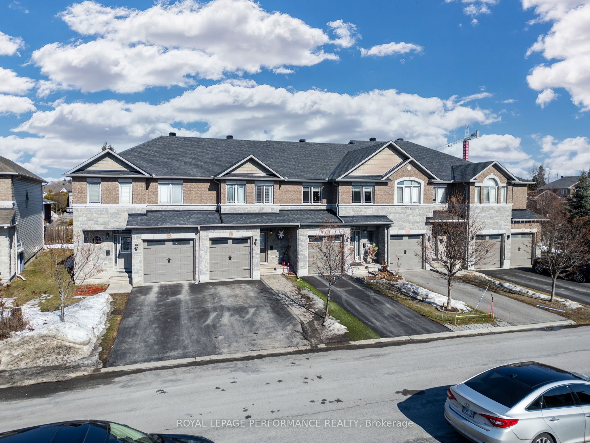 511 Voie Du Pin Rouge Way, Ottawa, ON, K1W 0C4