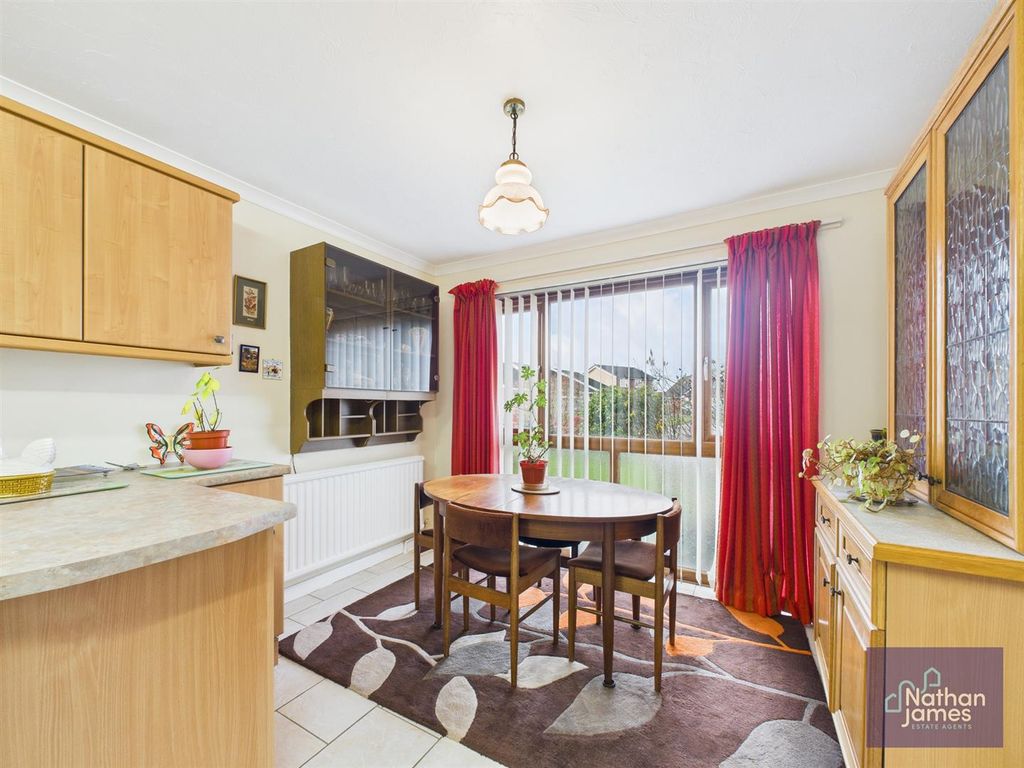 Additional image 5 of 4 bed detached bungalow for saleCastle Lea, Caldicot NP26