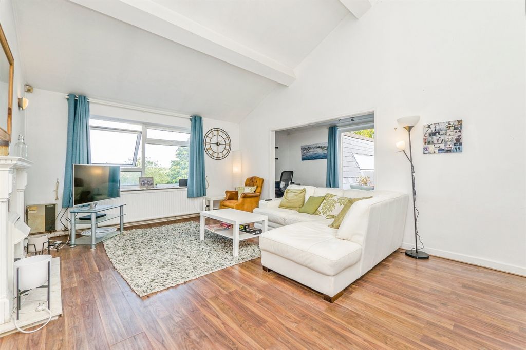 Additional image 2 of 2 bed maisonette for saleLinnet Close, Pentwyn, Cardiff CF23
