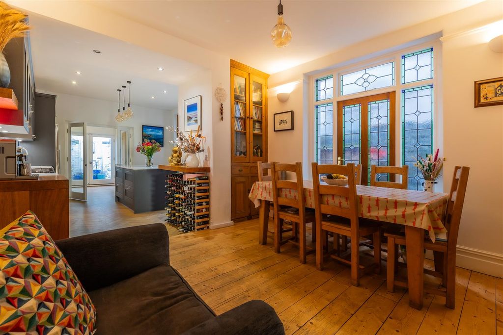 Additional image 8 of 6 bed property for saleCathedral Road, Pontcanna, Cardiff CF11