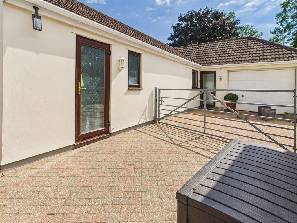 Additional image 20 of 5 bed detached bungalow for saleChepstow Road, Caldicot NP26