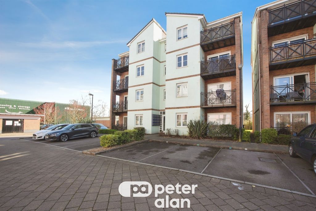 1 bed flat for salePentland Close, Llanishen, Cardiff CF14
