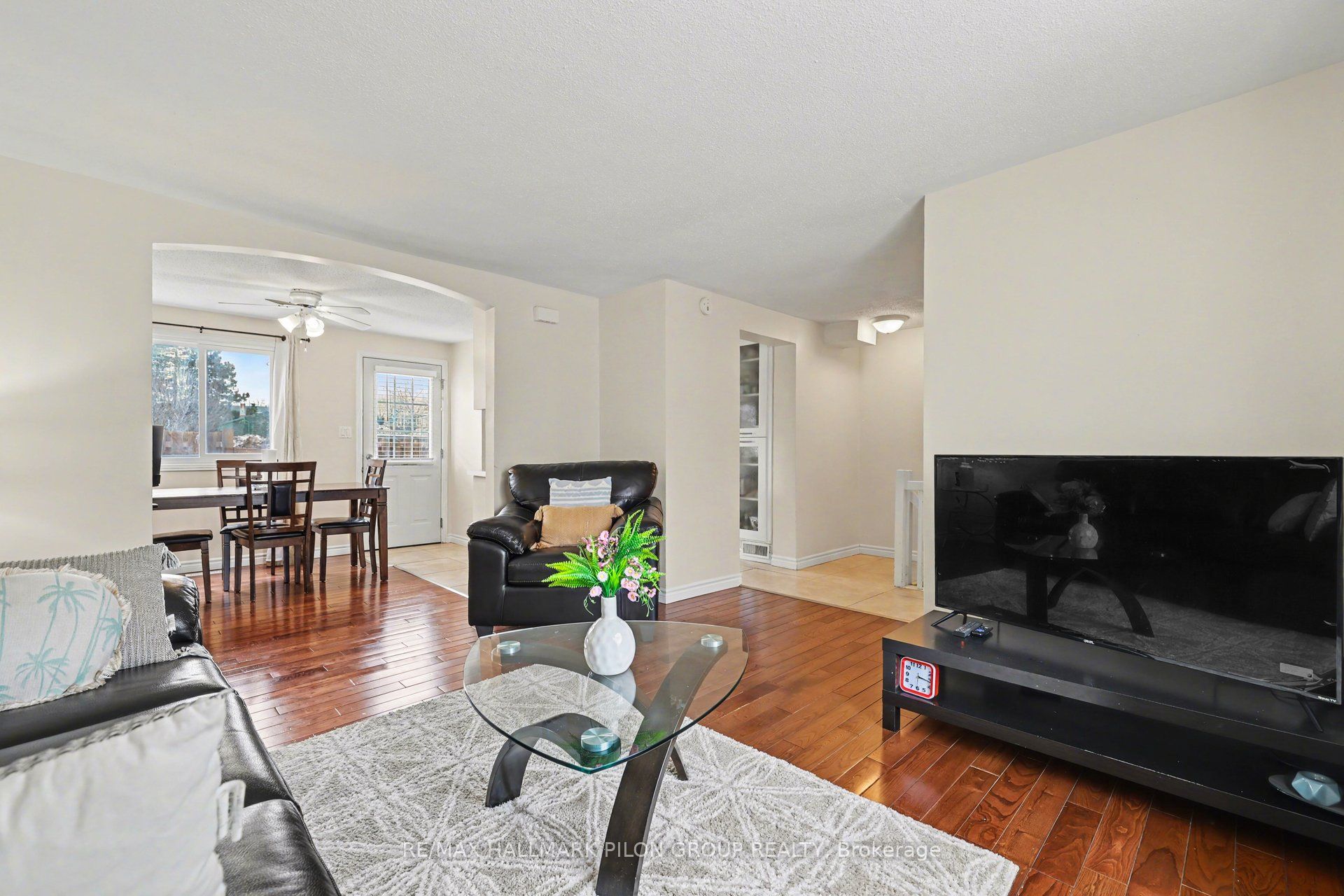 Additional image 4 of C-1540 Beaverpond Drive, Ottawa, ON, K1B 3R9
