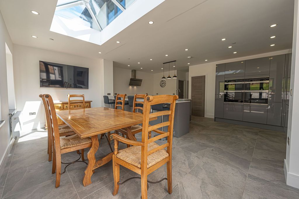 Additional image 6 of 4 bed detached house for saleRoyal Oak Hill, Christchurch NP18