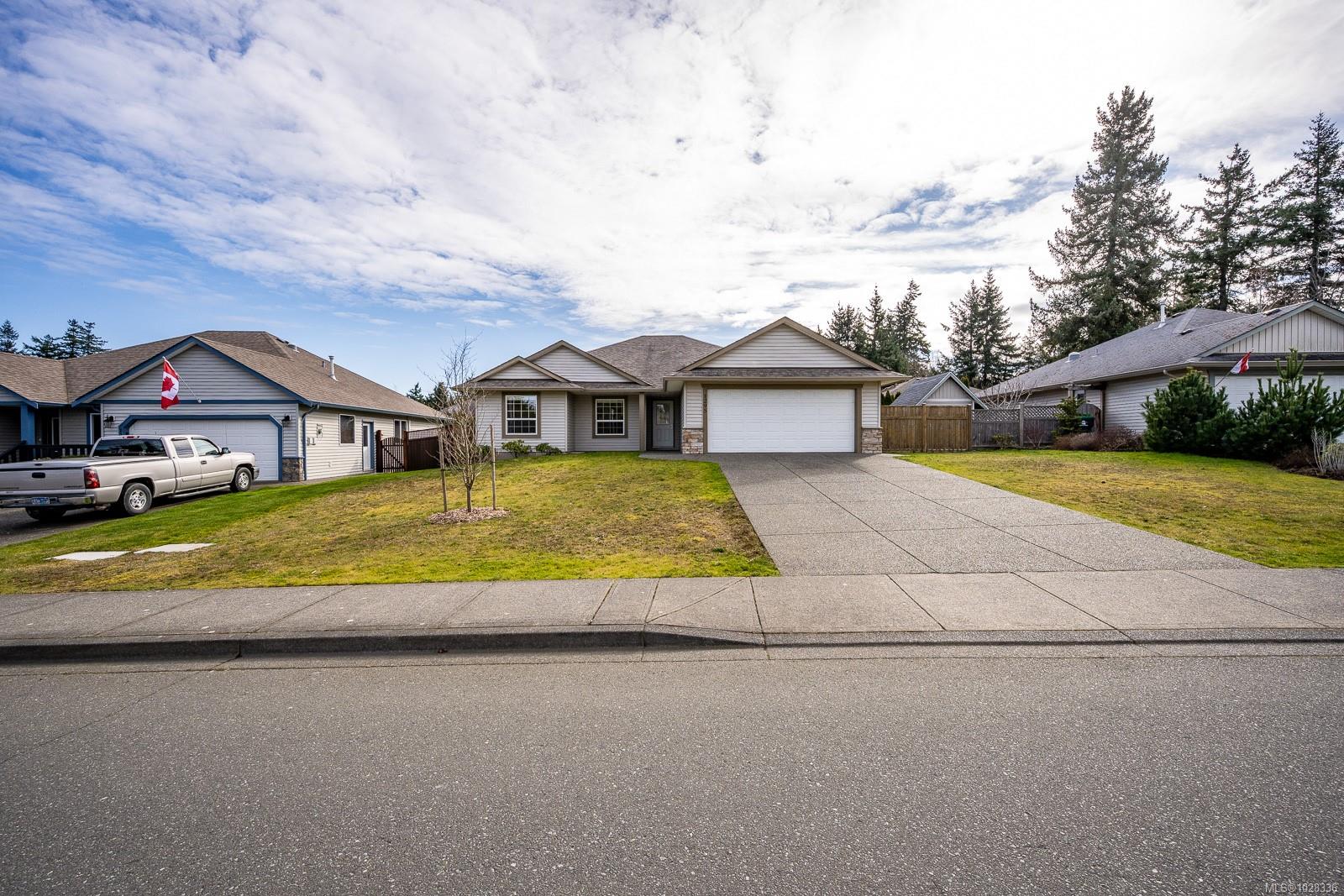 1295 Noel Avenue, Comox, BC, V9M 4A3 photo 5