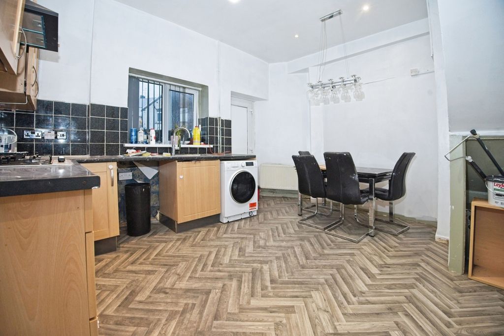 Additional image 7 of 3 bed detached house for salePenhevad Street, Cardiff CF11
