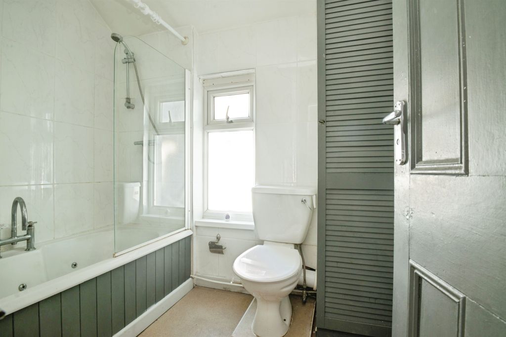 Additional image 13 of 6 bed terraced house for saleTaff Embankment, Cardiff CF11