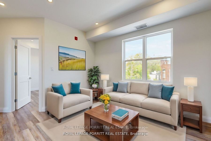 Additional image 2 of #1-254 Armadale Avenue, Toronto, ON, M6S 3X4