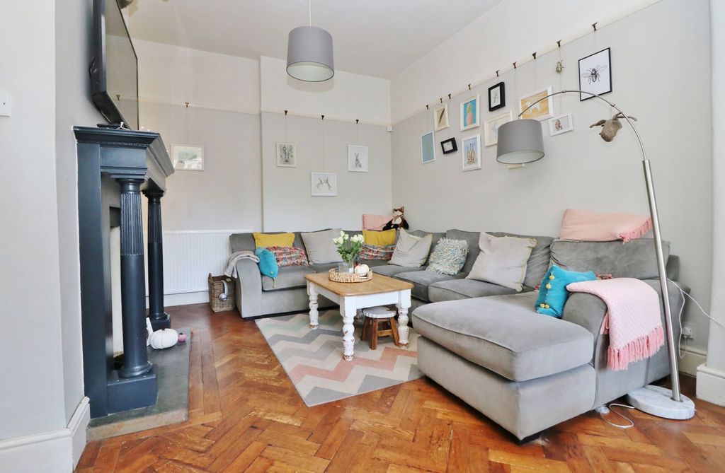 Additional image 10 of 3 bed semi-detached house for saleMoorhill Road, West End SO30