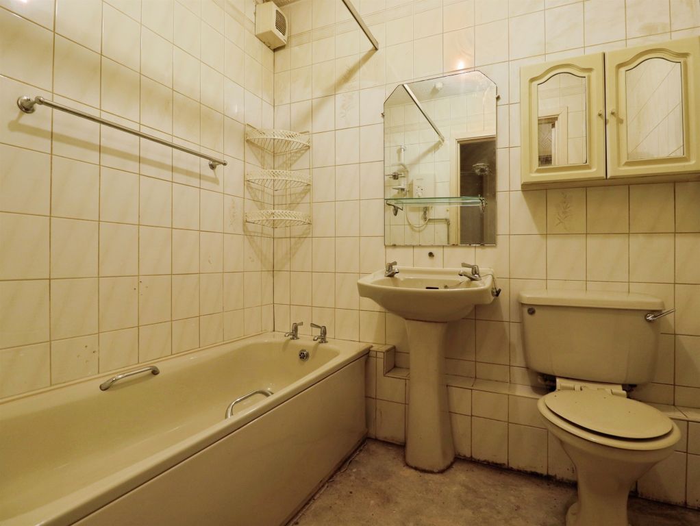 Additional image 12 of 2 bed flat for saleTy-Gwyn Road, Penylan, Cardiff CF23