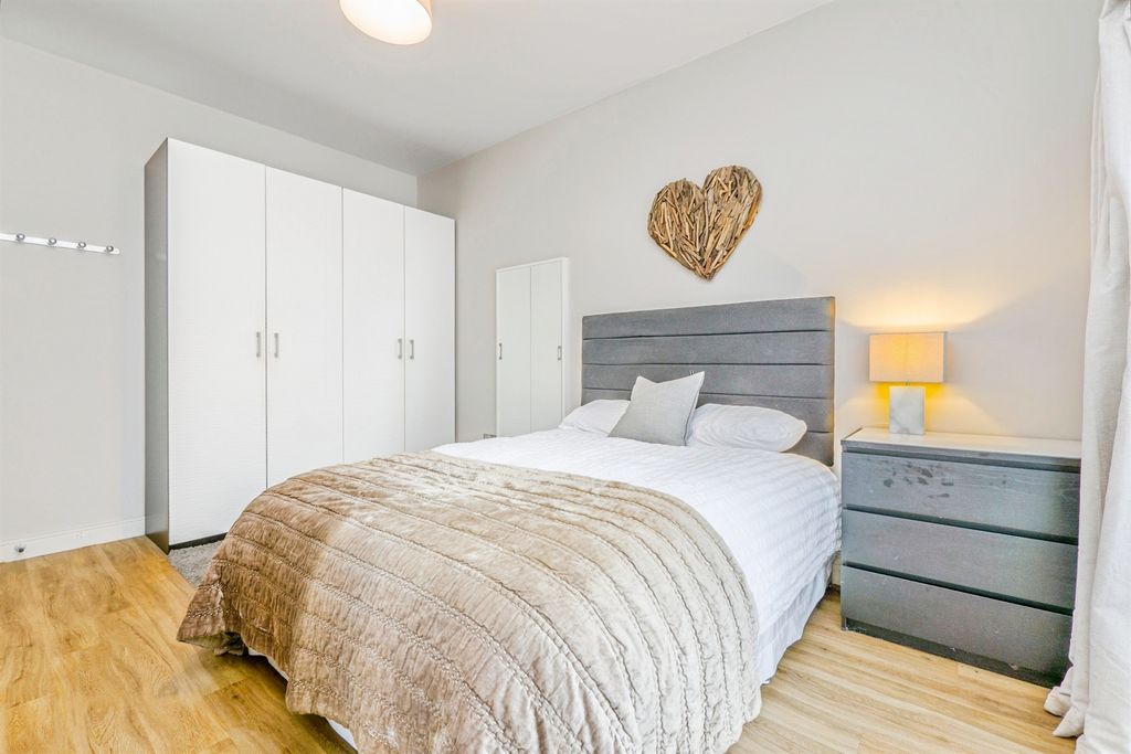 Additional image 13 of 2 bed flat for saleRomilly Crescent, Cardiff CF11
