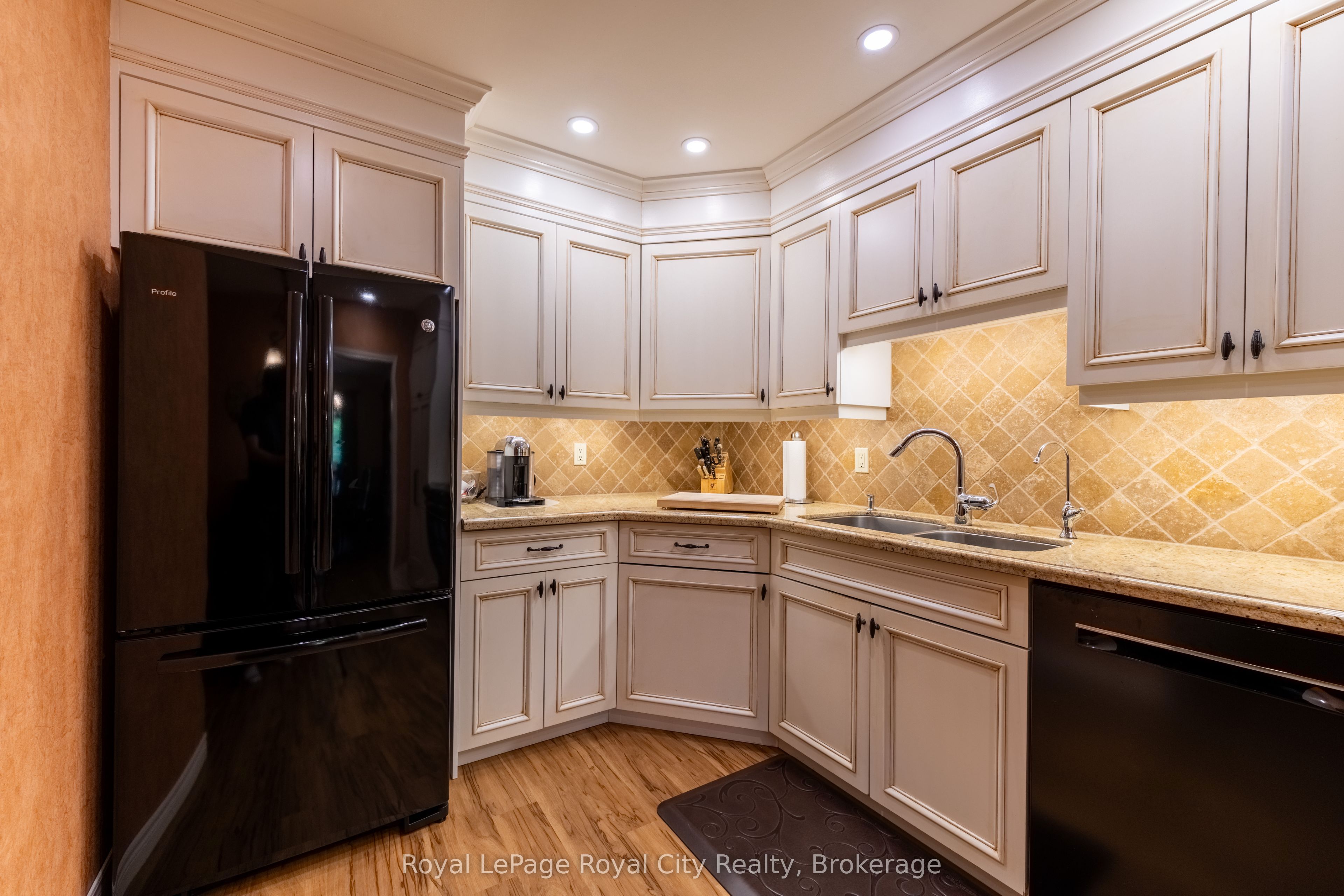 Additional image 2 of 101-121 Waterloo Avenue, Guelph, ON, N1H 3H9