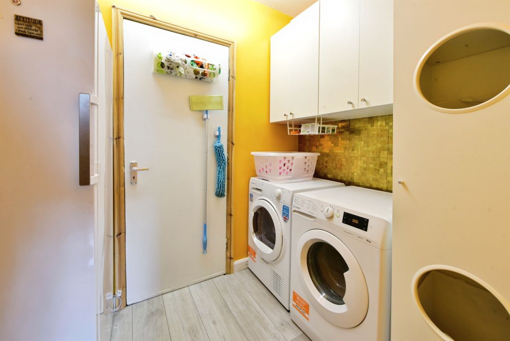 Additional image 5 of 4 bed semi-detached house for saleRobin Place, Aston, Sheffield S26