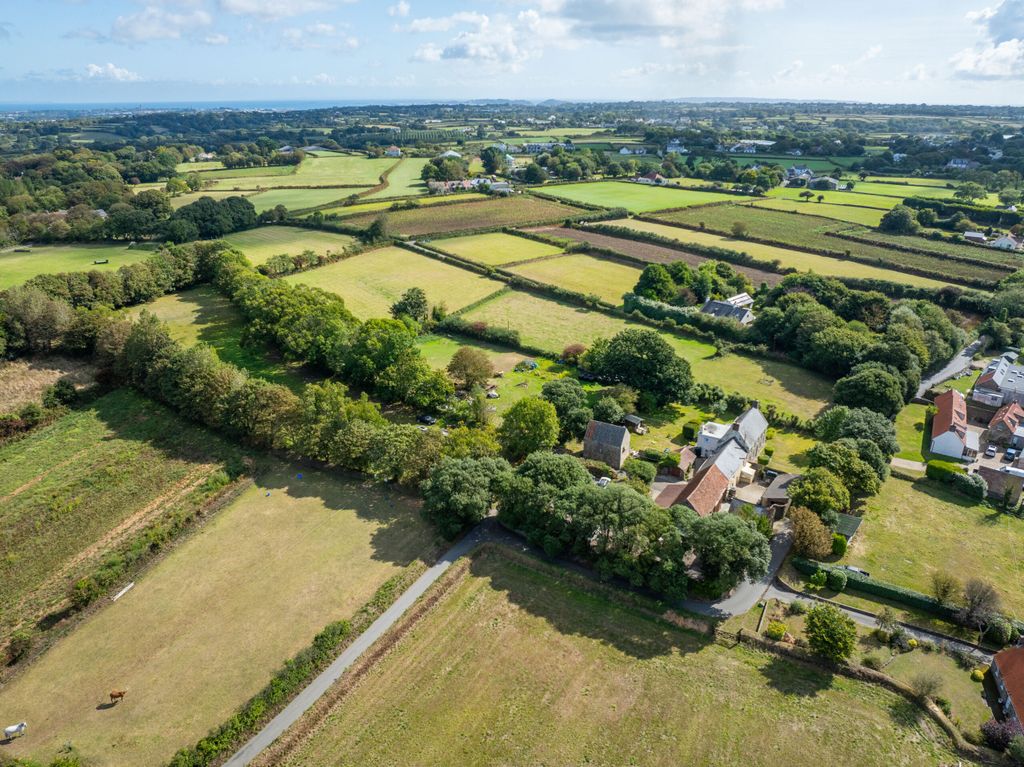 4 bed property for saleLes Vallettes, St Saviour's, Guernsey GY7