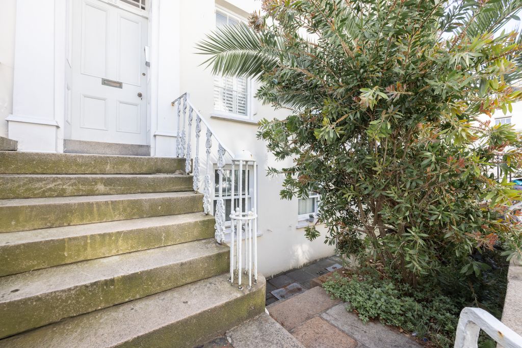 Additional image 3 of 1 bed flat for sale25 Duhamel Place, St. Helier, Jersey JE2