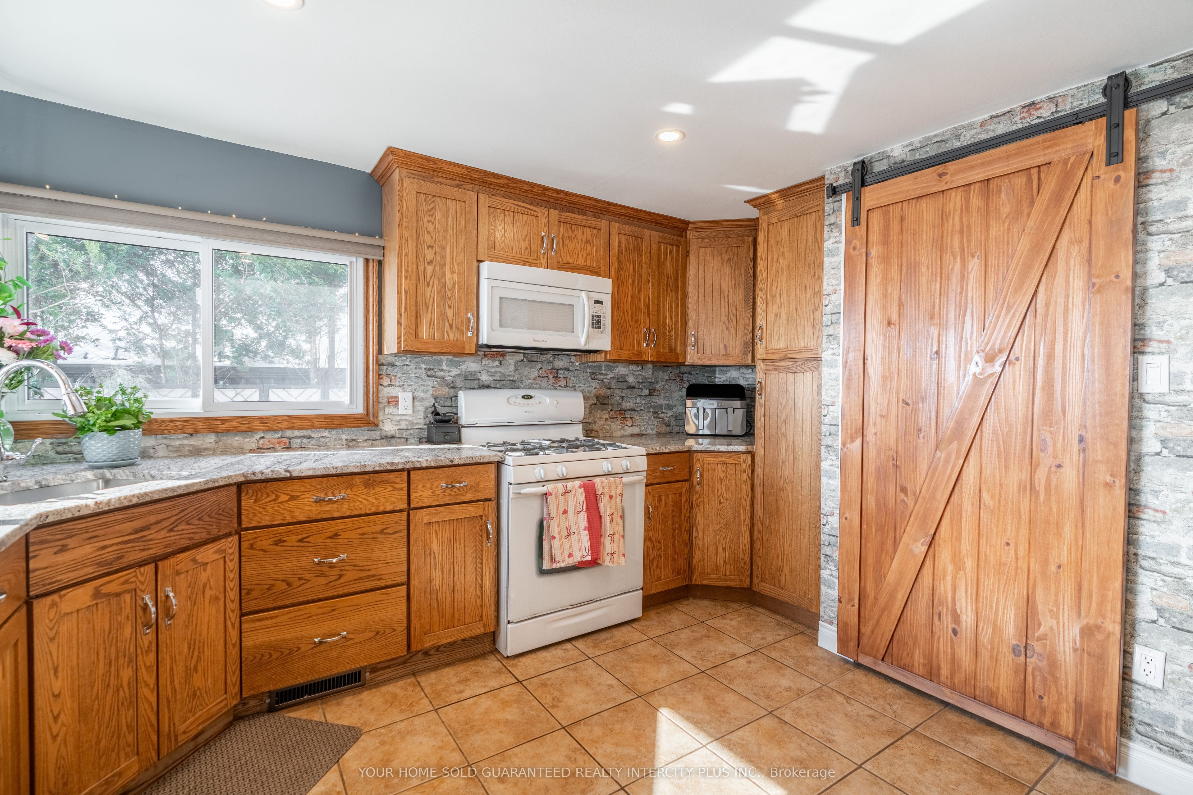 Additional image 4 of 17 Bee Street, Norfolk, ON, N0E 1P0