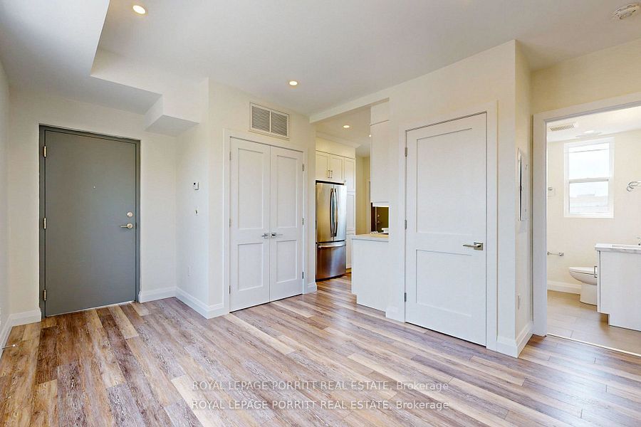 Additional image 5 of #1-254 Armadale Avenue, Toronto, ON, M6S 3X4