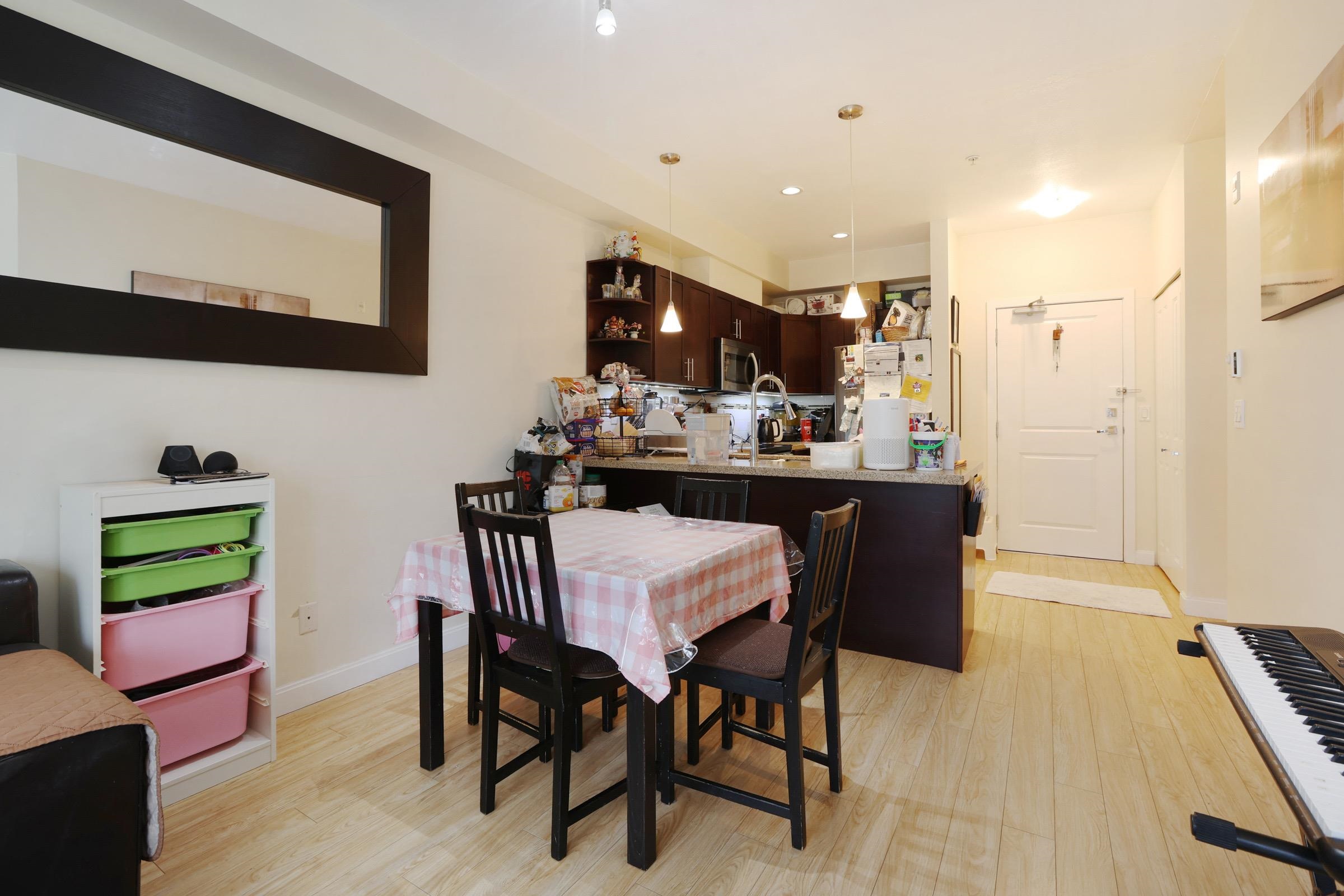 Additional image 5 of 112-5655 Inman Avenue, Burnaby, BC, V5H 2M2