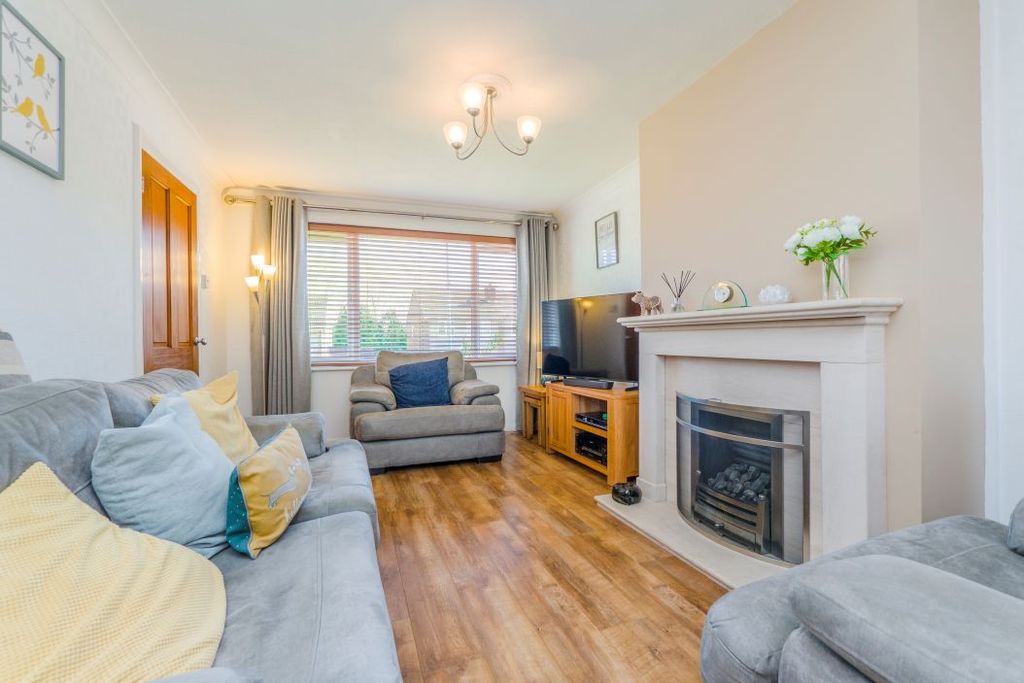 Additional image 2 of 3 bed semi-detached house for salePinewood Crescent, Penylan, Cardiff CF23