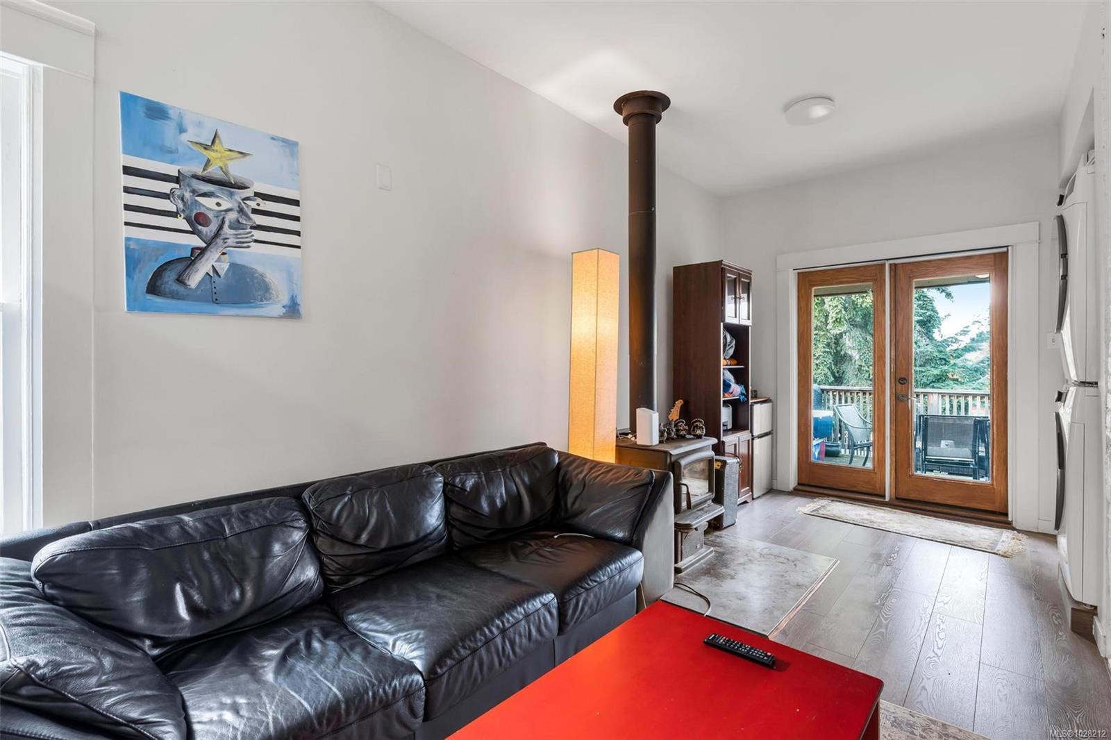 2652 Blackwood Street, Victoria, BC, V8T 3W3 photo 5