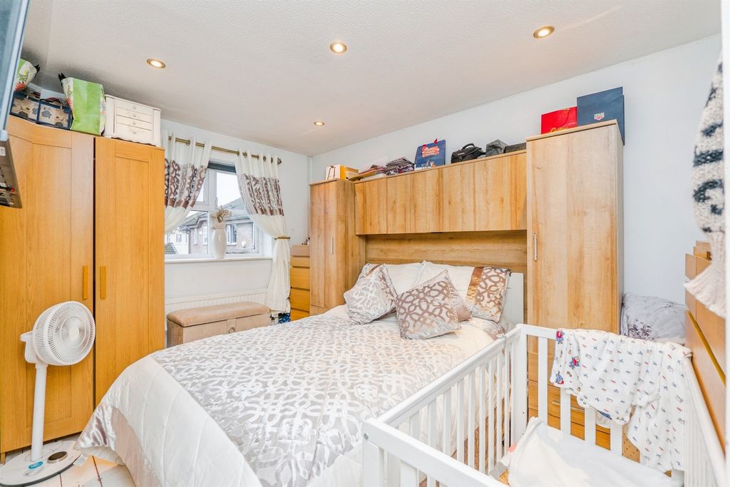 Additional image 5 of 3 bed semi-detached house for saleThrush Close, St. Mellons, Cardiff CF3