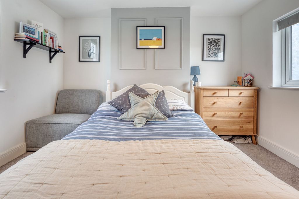 Additional image 18 of 2 bed property for sale2 Brooklyn Mews, St Helier JE2