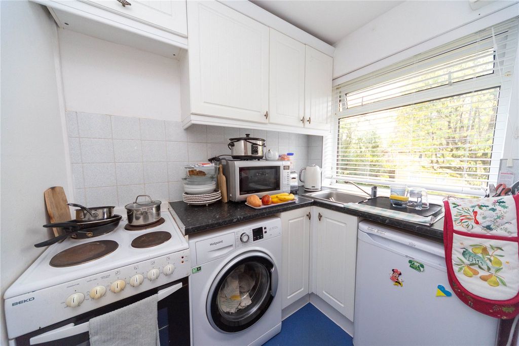 Additional image 4 of 1 bed flat for salePenlline Court, Penlline Road, Whitchurch, Cardiff CF14