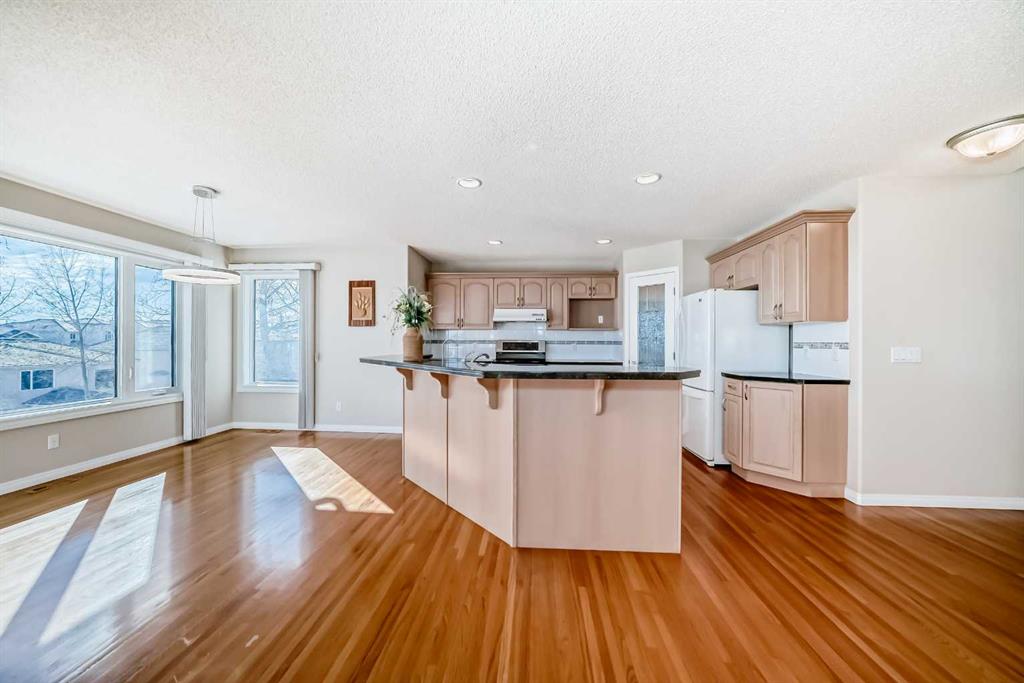Additional image 6 of 300 Hampstead Road NW, Calgary, AB, T3A 6G4