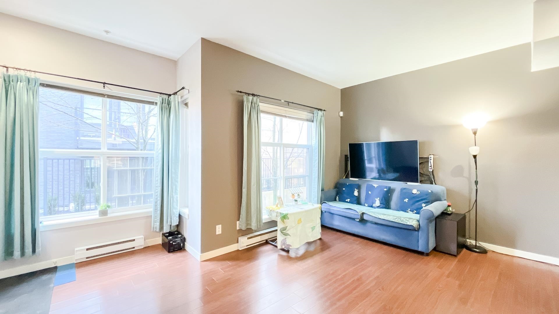 Additional image 2 of 215-4155 Central Boulevard, Burnaby, BC, V5H 4X2