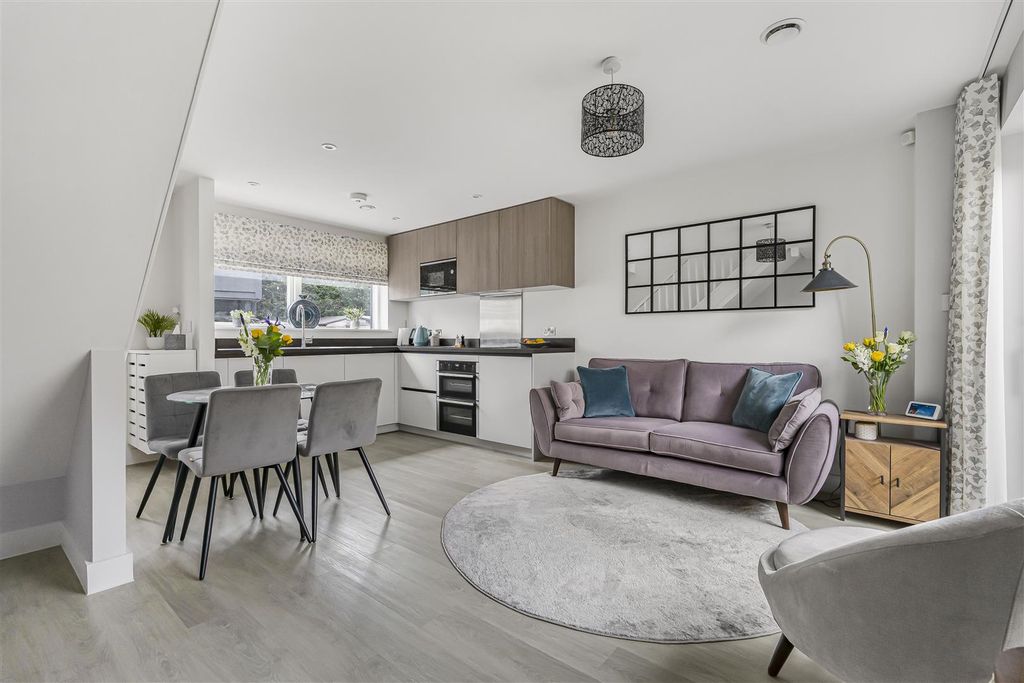 Additional image 2 of 2 bed detached house for saleFairfield End, Cambridge CB5