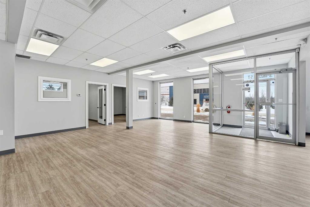 Additional image 3 of 8-4622 61 Street, Red Deer, AB, T4N 1C2