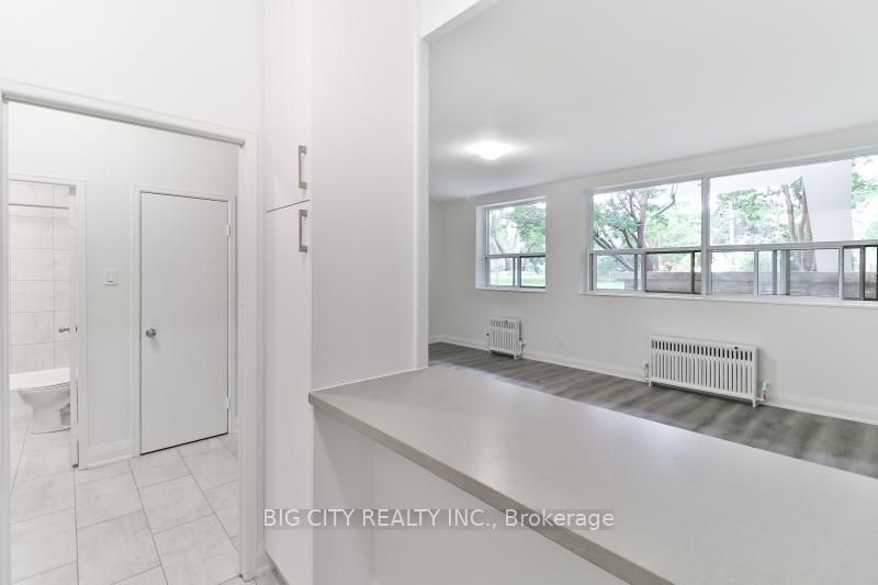 Additional image 5 of 103-31 Upper Canada Drive, Toronto, ON, M4K 2L5